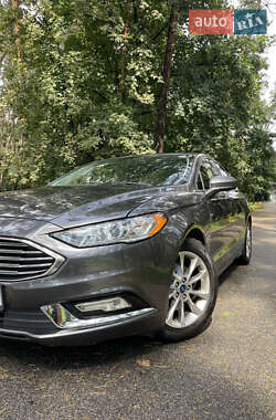 Седан Ford Fusion 2017 в 