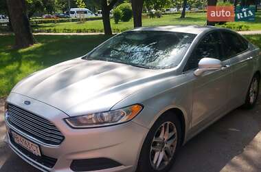 Ford Fusion 2015