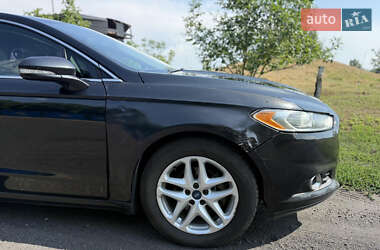 Седан Ford Fusion 2013 в 