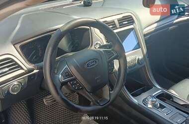 Ford Fusion 2016