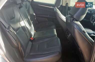 Седан Ford Fusion 2020 в 