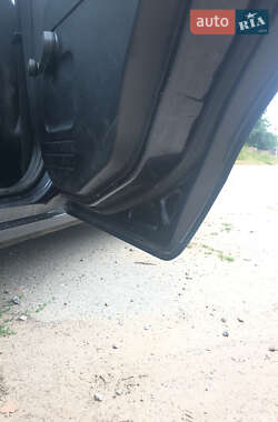 Хэтчбек Ford Fusion 2010 в 