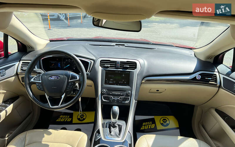 Седан Ford Fusion 2016 в Львові