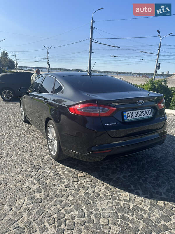 Седан Ford Fusion 2013 в Дніпрі