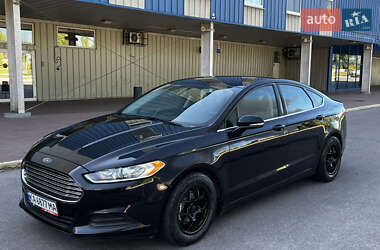 Седан Ford Fusion 2015 в 