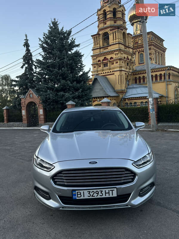 Седан Ford Fusion 2014 в 