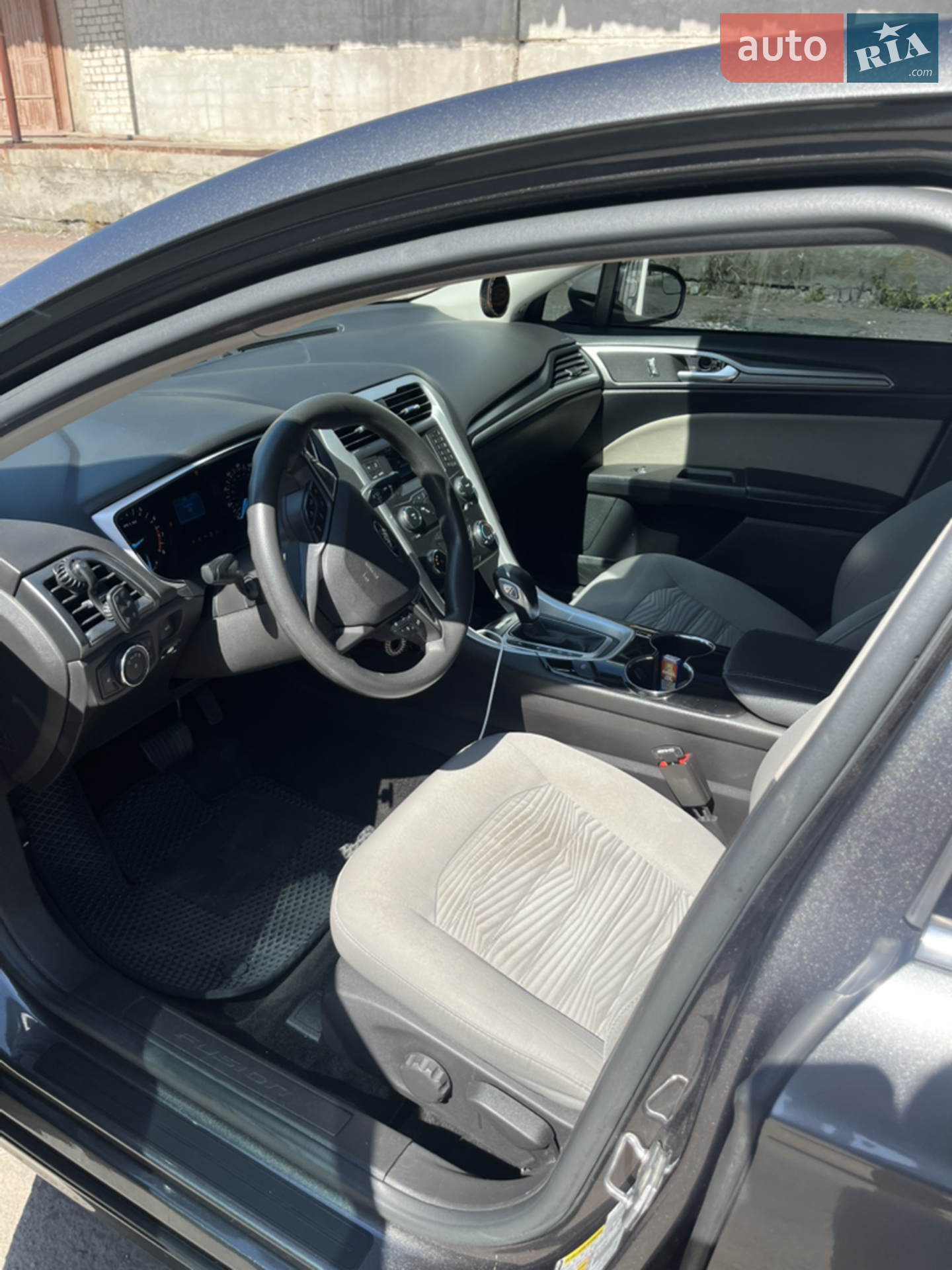 2016 Ford Fusion - мініатюра 9