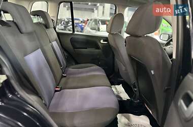 Хэтчбек Ford Fusion 2006 в 