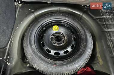 Хэтчбек Ford Fusion 2006 в 