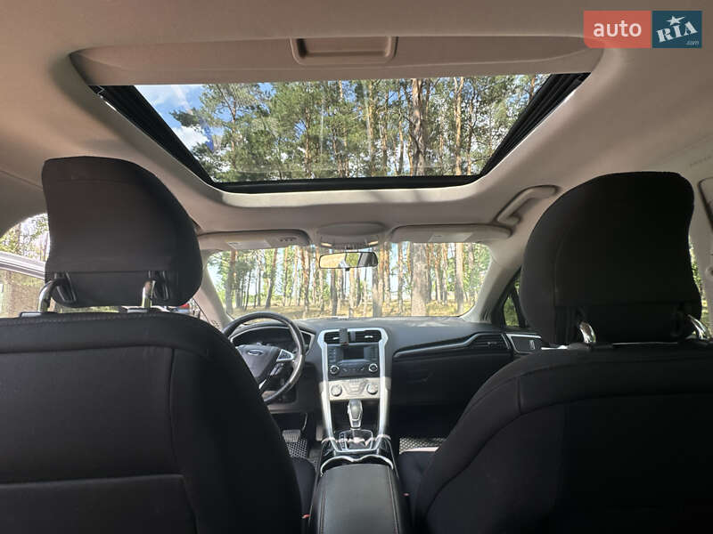 Седан Ford Fusion 2014 в Кропивницком