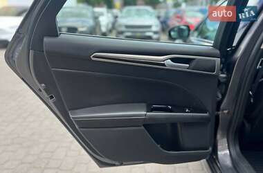 Седан Ford Fusion 2014 в 