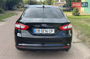 Седан Ford Fusion 2015 в 