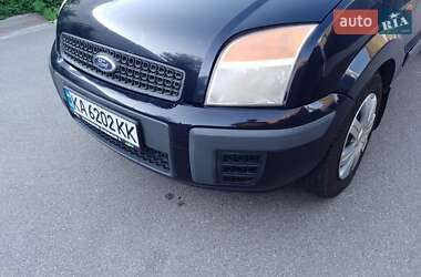 Хэтчбек Ford Fusion 2007 в 