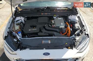 Седан Ford Fusion 2019 в 