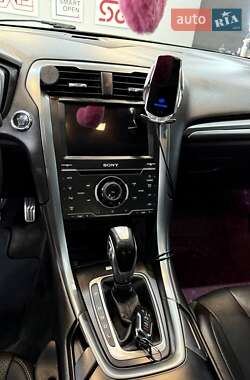 Седан Ford Fusion 2014 в 