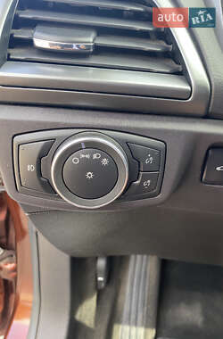 Седан Ford Fusion 2015 в 