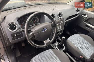 Хэтчбек Ford Fusion 2006 в 