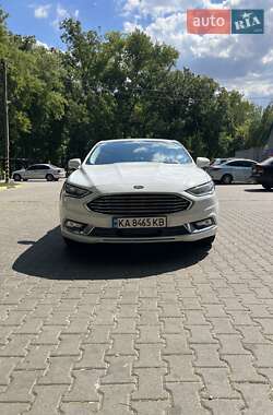 Седан Ford Fusion 2018 в 