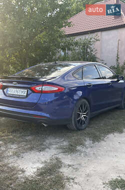 Седан Ford Fusion 2012 в 