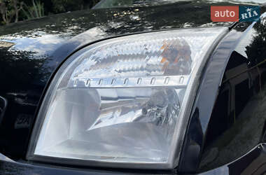 Хэтчбек Ford Fusion 2005 в 