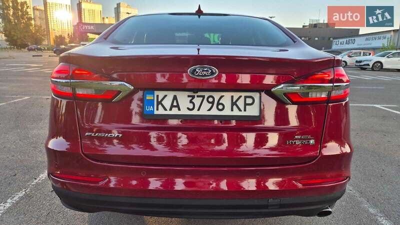 Седан Ford Fusion 2019 в Києві