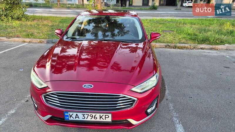 Седан Ford Fusion 2019 в Києві