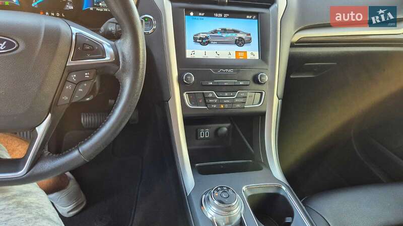 Седан Ford Fusion 2019 в Києві