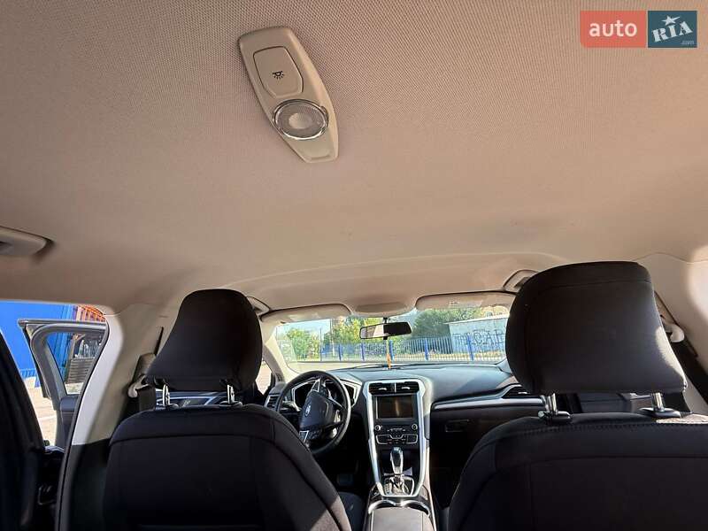 Седан Ford Fusion 2016 в Ратным фото 11 Седан Ford Fusion 2016 в Ратным