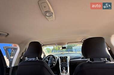 Седан Ford Fusion 2016 в 