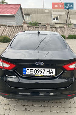 Седан Ford Fusion 2016 в 
