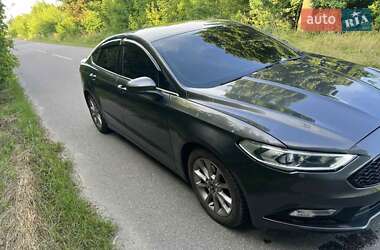 Седан Ford Fusion 2016 в 