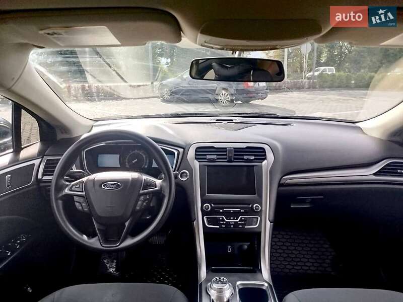 Седан Ford Fusion 2016 в Виннице