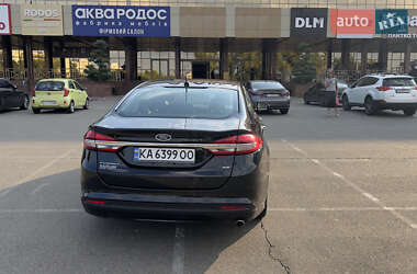Седан Ford Fusion 2017 в 