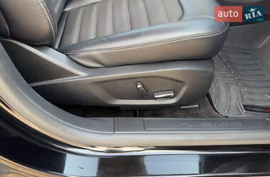 Седан Ford Fusion 2017 в 