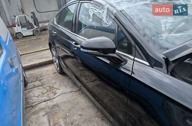 Седан Ford Fusion 2016 в 