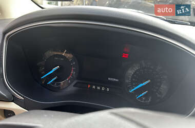 Седан Ford Fusion 2014 в 