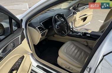 Седан Ford Fusion 2014 в 