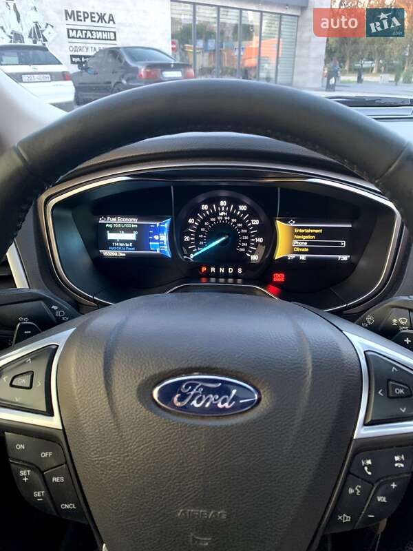 Седан Ford Fusion 2016 в Олександрії