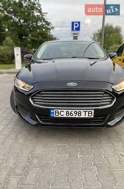 Седан Ford Fusion 2014 в 