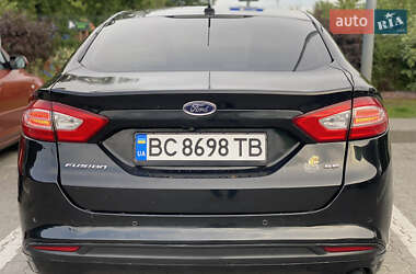 Седан Ford Fusion 2014 в 