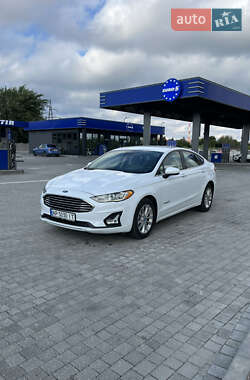 Седан Ford Fusion 2019 в Запорожье