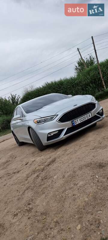 Седан Ford Fusion 2016 в Херсоні