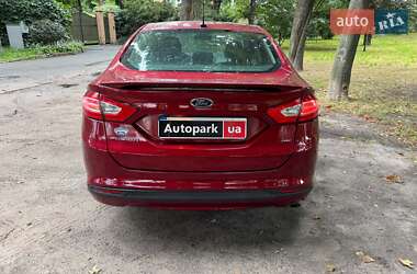 Седан Ford Fusion 2014 в 