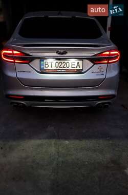 Седан Ford Fusion 2016 в 
