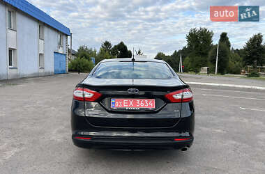 Седан Ford Fusion 2013 в 