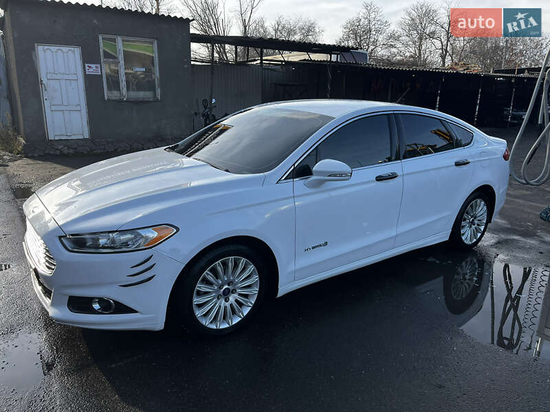 Седан Ford Fusion 2014 в Одесі