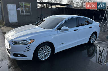 Седан Ford Fusion 2014 в 