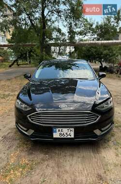 Седан Ford Fusion 2017 в 