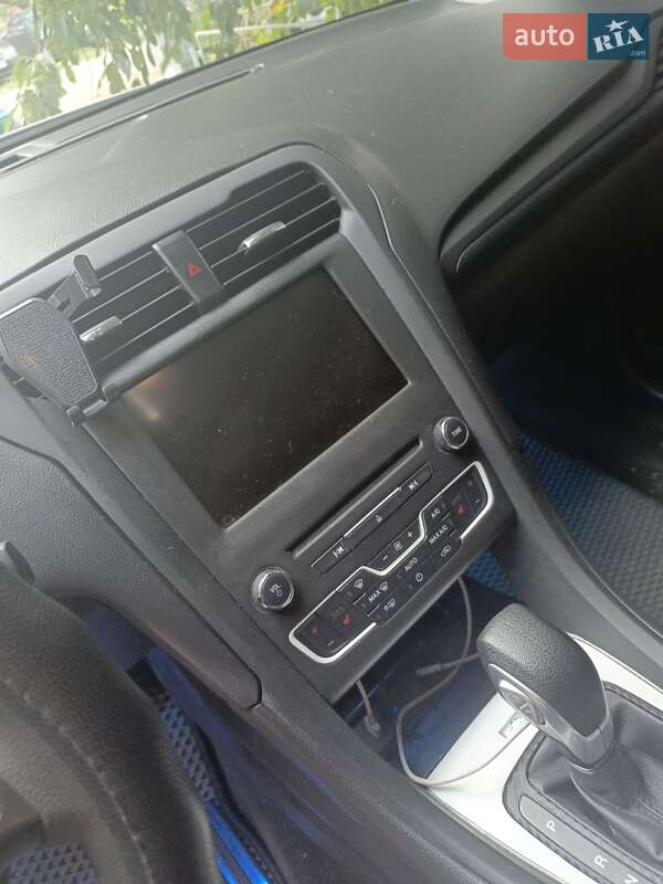 Седан Ford Fusion 2015 в Києві