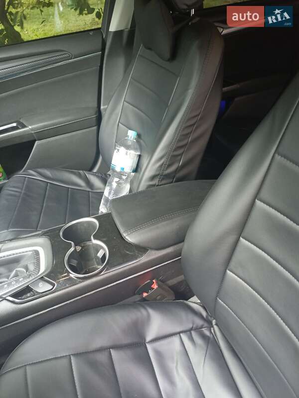 Седан Ford Fusion 2015 в Києві